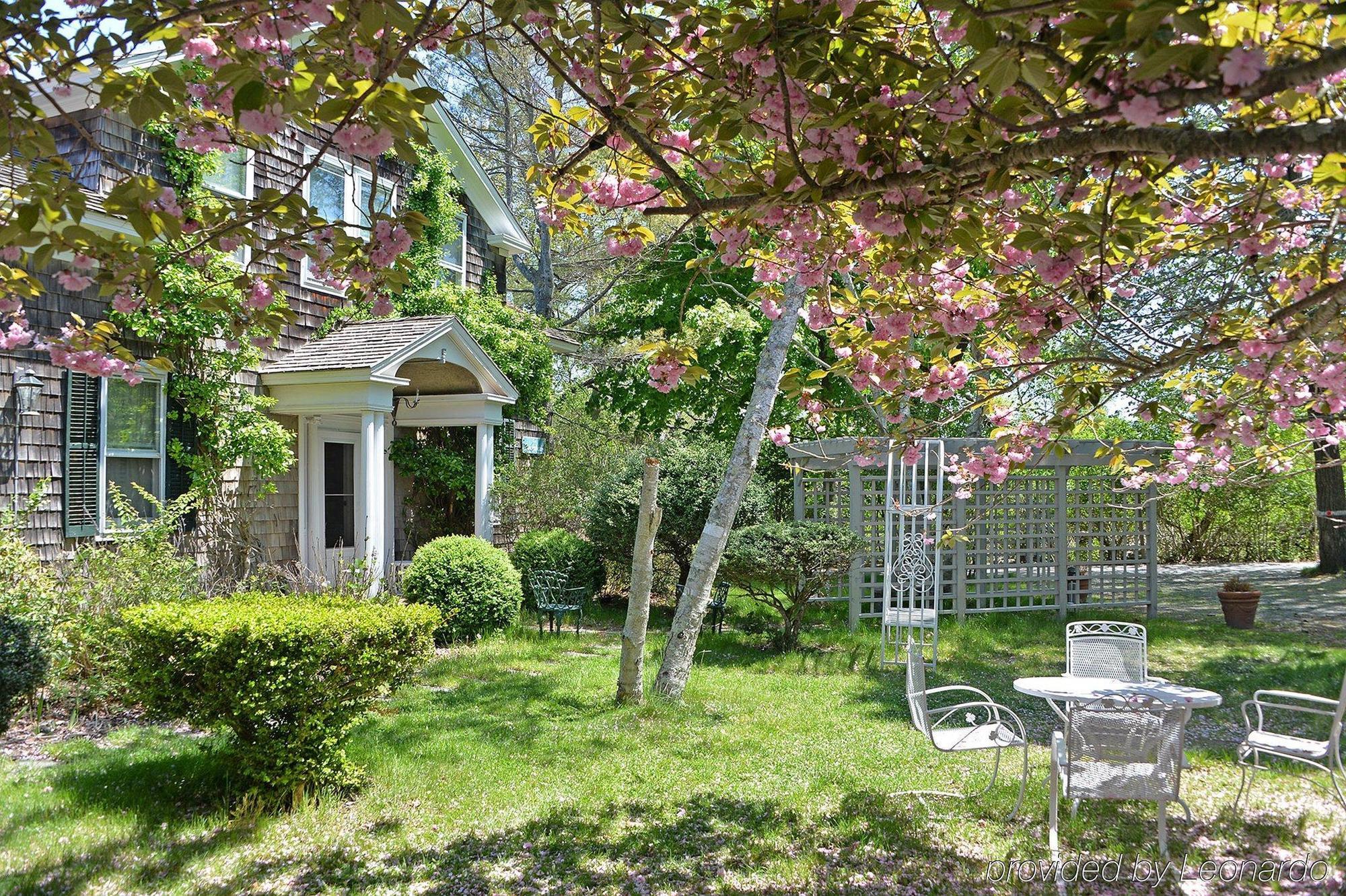 The Village Latch Inn Southampton Exterior photo
