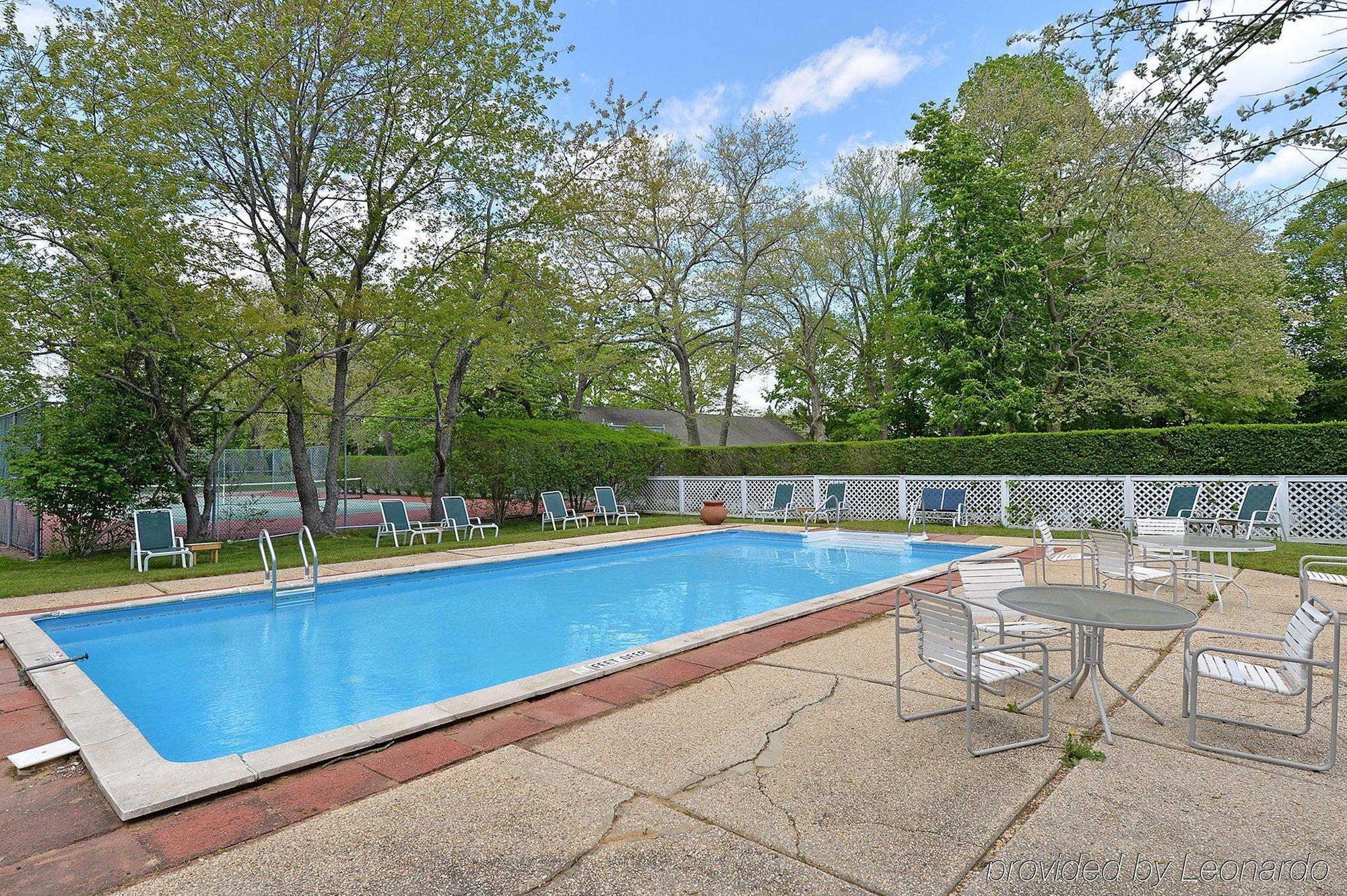 The Village Latch Inn Southampton Exterior photo
